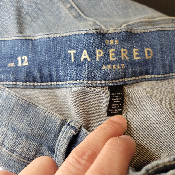 WHBM Extra High-Rise Jeans w Seam Detail Size 12 - Picture 10 of 10